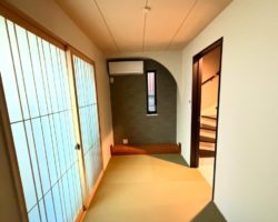 30445B76-10AA-4874-A184-51E9D4F84067